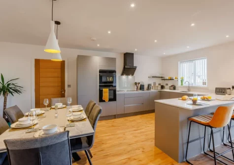 The kitchen & dining area at Atlanta Number 5, Westward Ho!