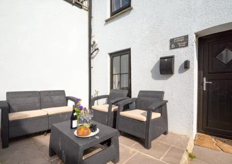 The terrace & outdoor sitting area at Atlantic Cottage, Porthleven