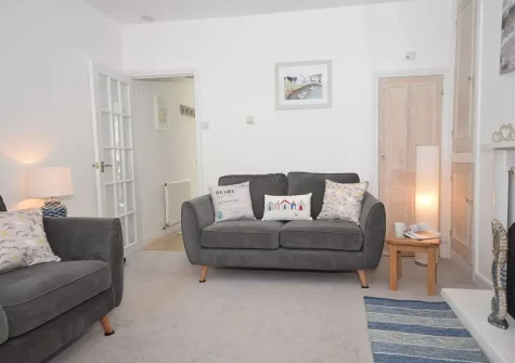 The living room at Aunties Cottage, Appledore