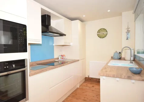The kitchen at Aunties Cottage, Appledore