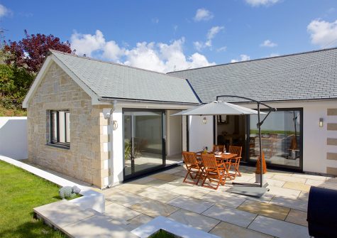 The patio, barbecue area & garden at Avalen Rise, Newlyn