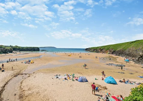 Avocets is an ideal base for exploring gorgeous sandy beaches and everything Cornwall has to offer