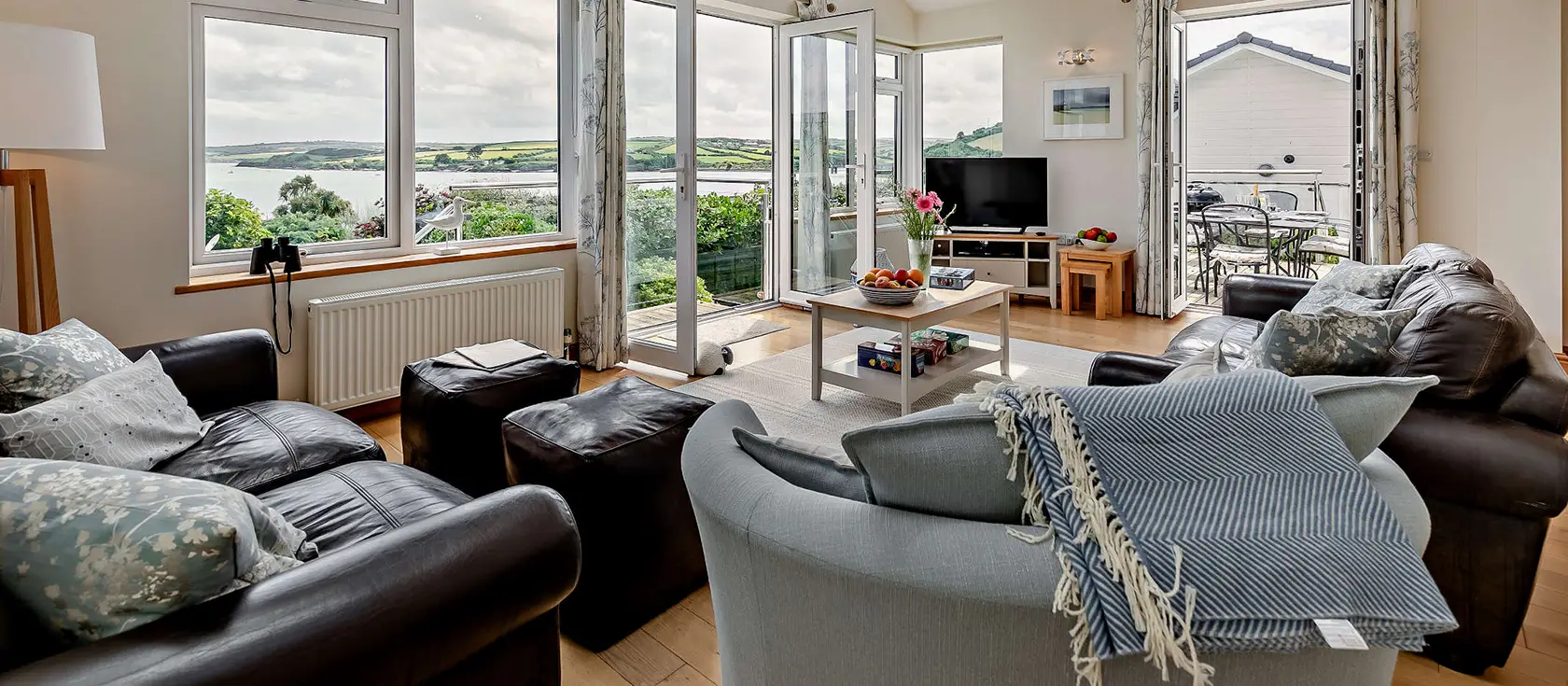 Sennen at Tregenna Castle, St Ives is a sophisticated ground-floor apartment set within sub-tropical gardens. Featuring contemporary interiors, private patio, & easy beach access, it's perfect for families & couples seeking a luxurious coastal break.