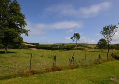 Azalea Barn is nestled in the North Devon countryside in an Area Of Outstanding Natural Beauty close to the coastal village of Lee