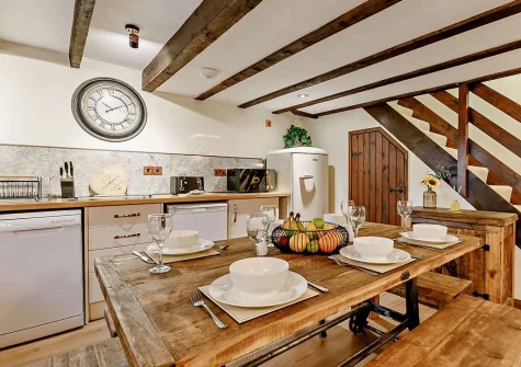 The kitchen & dining area at Badgers At Langoose, Lanhydrock