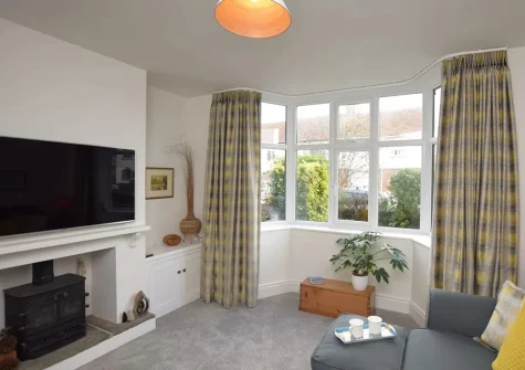 The cozy snug at Bag End, Bude
