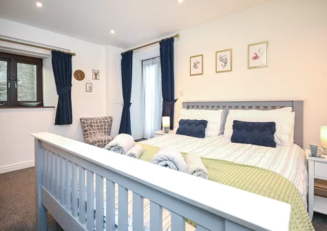 Bedroom #1 at Banjo Cottage, Looe