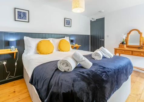Bedroom #2 at Barachy, Coverack