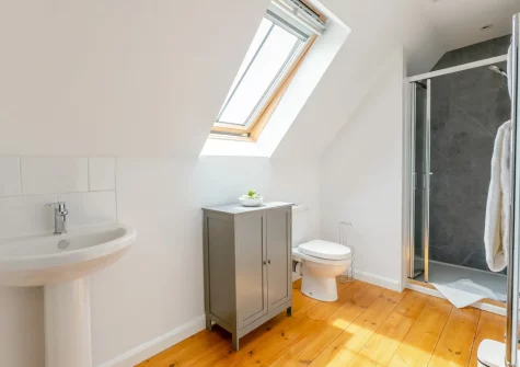 The shower room at Barachy, Coverack