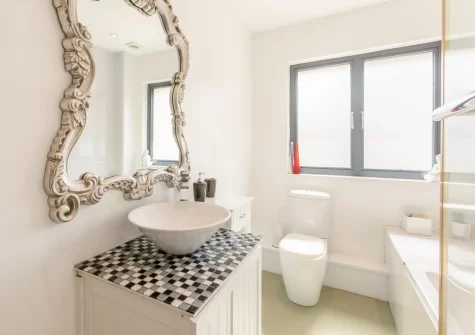 The bathroom at Barn at Little Greenslade, Sampford Courteney
