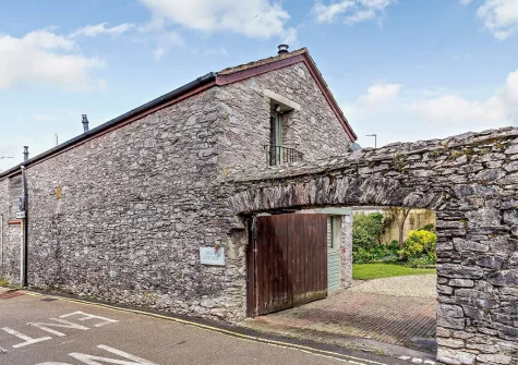 OutsideBarn Cottage, Brixham