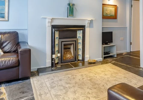 Barney Cottage, Polruan