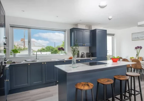 The kitchen & dining area at Bassett Cove, St Ives