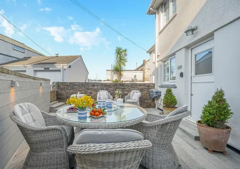 The decked patio & alfresco dining area at Baxters Cottage, Padstow