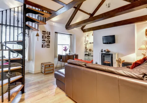 The living & dining area at Bay House, Looe