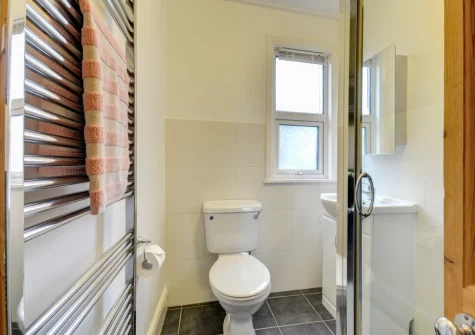 The shower room at Bay House, Looe
