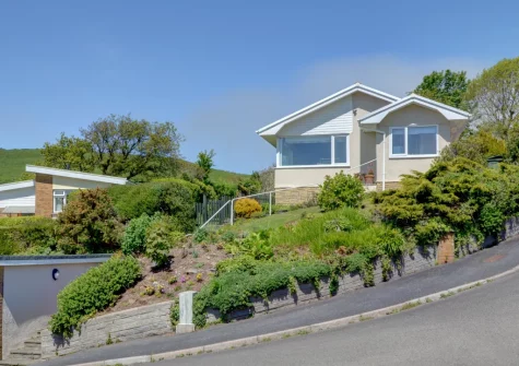 Bay View Bungalow is spacious & bright, boasting excellent countryside or coastal views from most rooms