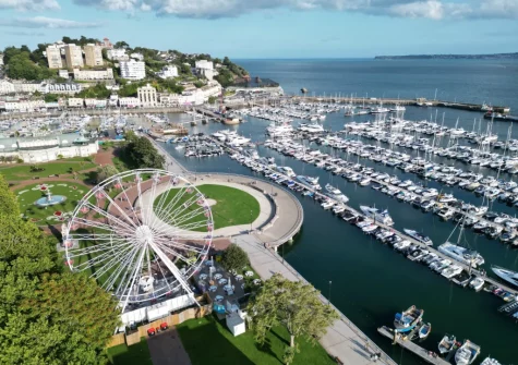 Torquay Marina is ideal for strolling, dining at waterfront restaurants, taking boat trips & accessing nearby sandy beaches