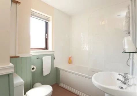 The bathroom at Beach Retreat, Pennasville, Holywell