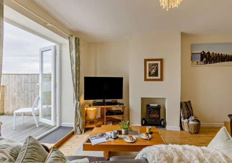 The living room at Beach View, Appledore