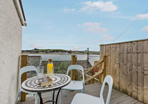 The balcony & outdoor sitting area at Beach View, Appledore