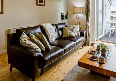 Beach View, Appledore is a characterful fisherman's cottage in a pretty pedestrianised street, boasting river and estuary views from a lovely decked garden, cosy cottage interiors, and easy access to North Devon's golden beaches and attractions.