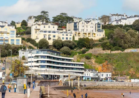 Beach View Suite at Astor House perches on the cliffside above Torre Abbey Sands beach offering superb sea views
