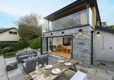 The patio, barbecue, alfresco dining & outdoor sitting area at Beachside, Newquay