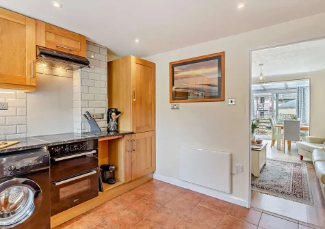 The kitchen at Beachside, Porthtowan