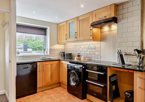 The kitchen at Beachside, Porthtowan
