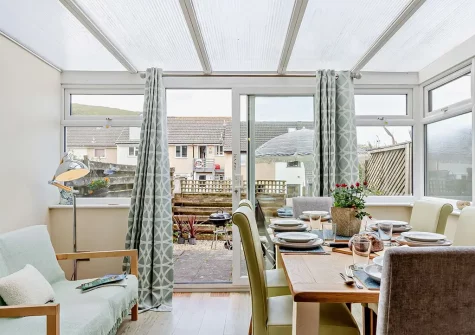 The dining area at Beachside, Porthtowan