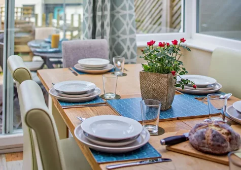 The dining area at Beachside, Porthtowan