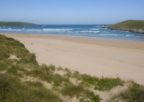 Crantock Beach is an excellent sandy beach - perfect for small children and dogs