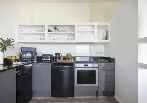 The kitchen at Beachview Apartment 8, Crantock