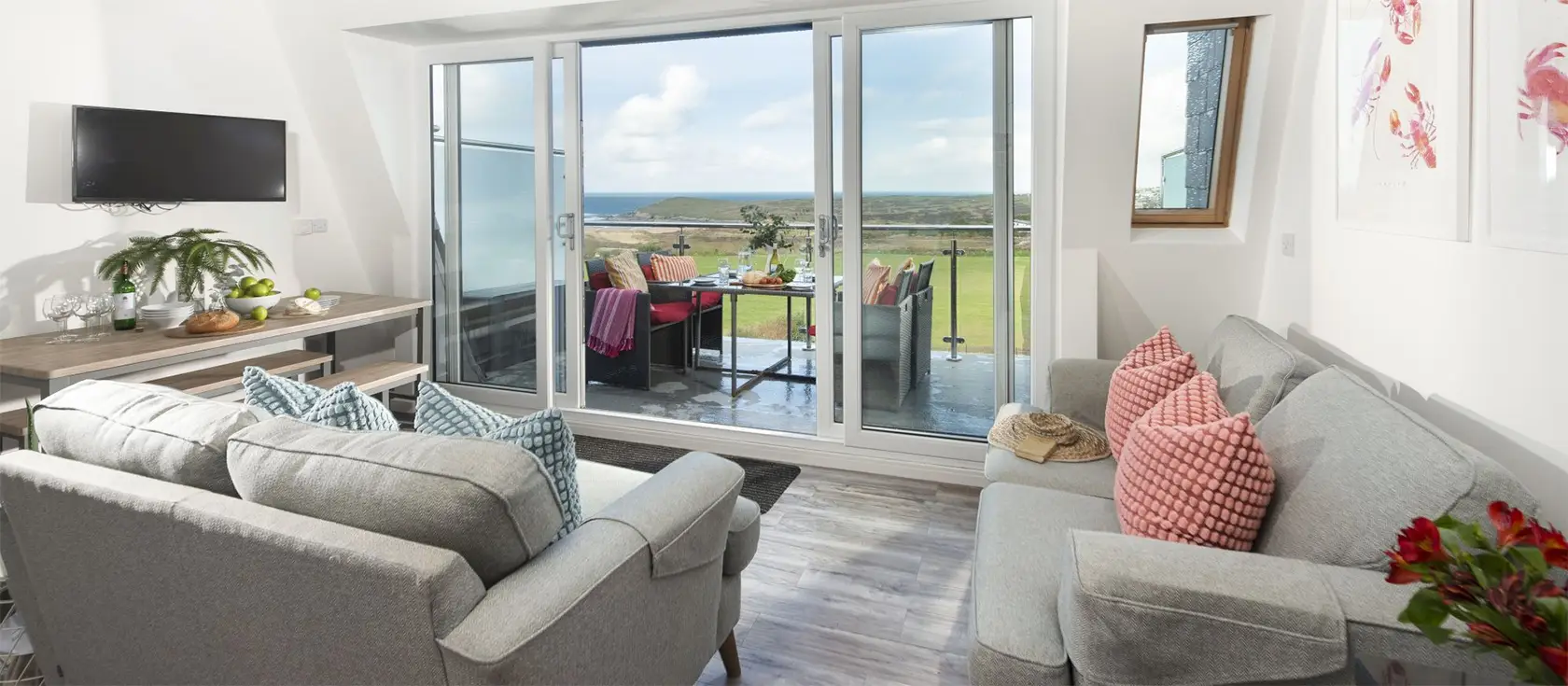Beachview Apartment 8, Crantock is a modern one-bedroom retreat perfect for couples. This apartment offers a cosy living area and a private balcony with stunning sea views. Located near the beach, it's an excellent base for your next coastal break.