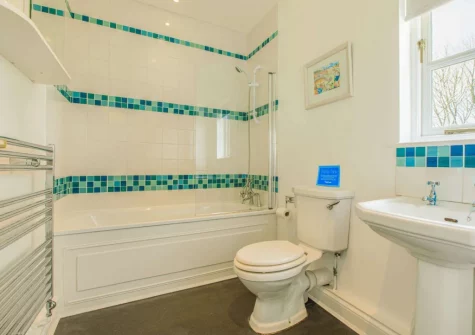 The bathroom at Beech Cottage, Rousdon