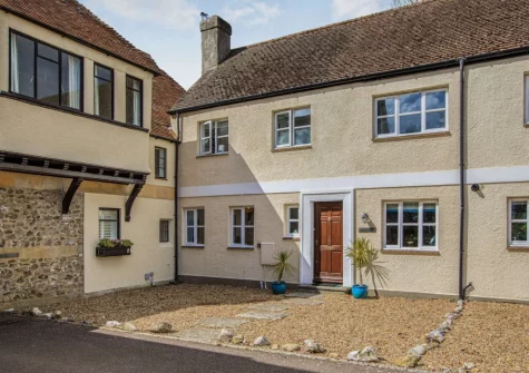 Beech Cottage is in an enviable position within the expansive grounds of the historic Rousdon Estate