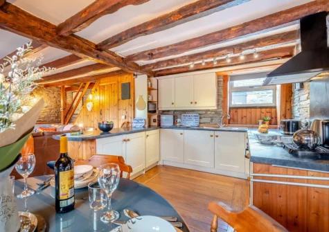 The kitchen & dining area at Beechleigh Cottage, Menheniot