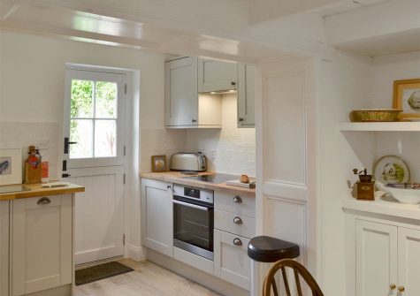 The kitchen at Beehive Cottage, St Breock