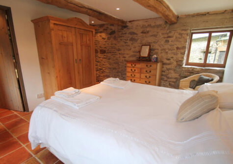 Bedroom #1 at Bentwitchen Barn Cottage, North Heasley
