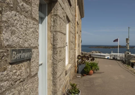 Berlewen is right on edge of the harbour and just metres from the beach