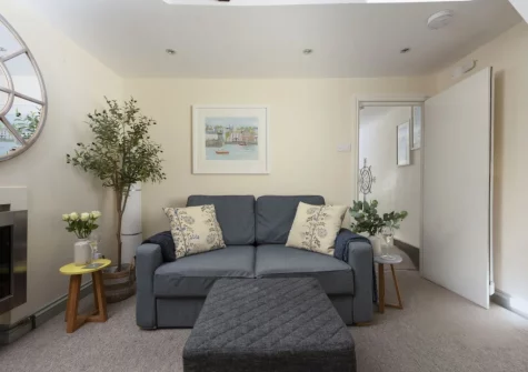 The living area at Bessie Ellen's Cottage, Fowey