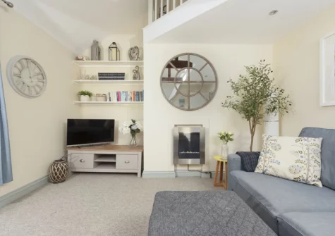 The living area at Bessie Ellen's Cottage, Fowey