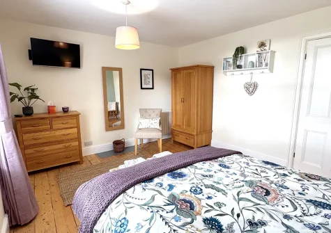 Bedroom #1 at Betty's Cottage, Bishop's Tawton