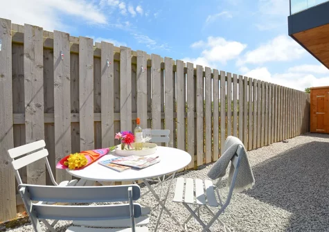 Barbecue and dine alfresco in the gravelled garden at Birch House, Presingoll Barns, St Agnes