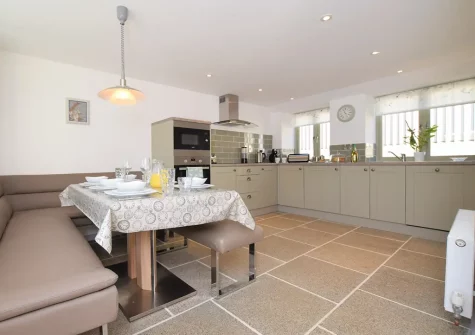 The kitchen & dining area at Birds Nest, Bondleigh