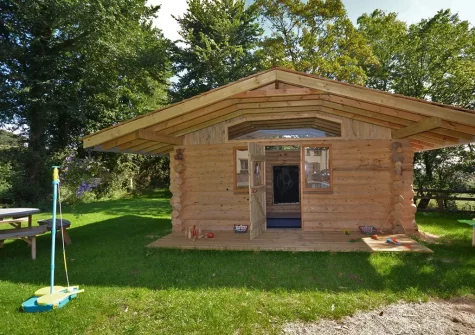 The garden & children's playhouse at Birds Nest, Bondleigh