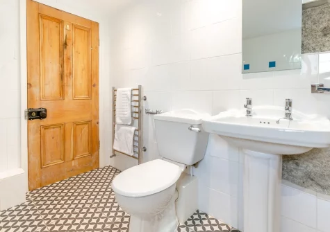 The bathroom at Black Rock, St Ives