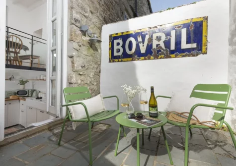 The small courtyard & outdoor sitting area at Bluebell Cottage, St Ives