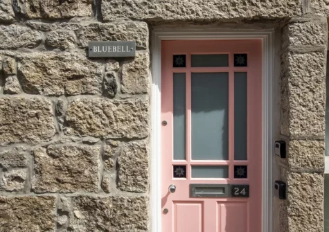 Bluebell Cottage in St Ives has been tastefully refurbished, set over four levels it has plenty of room for friends & family